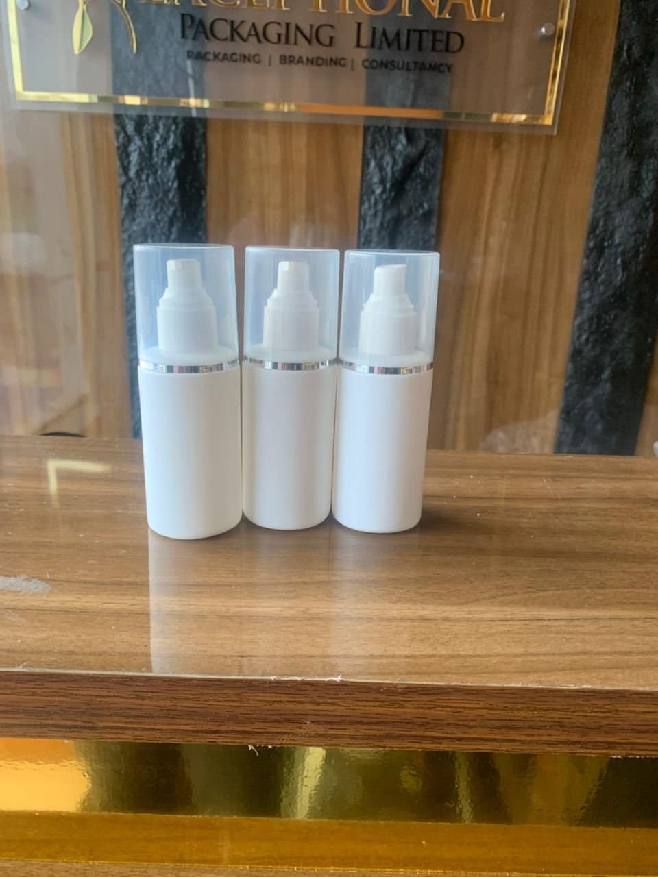 hdpe pump bottle with silver lining hdpe pump bottle with silver lining