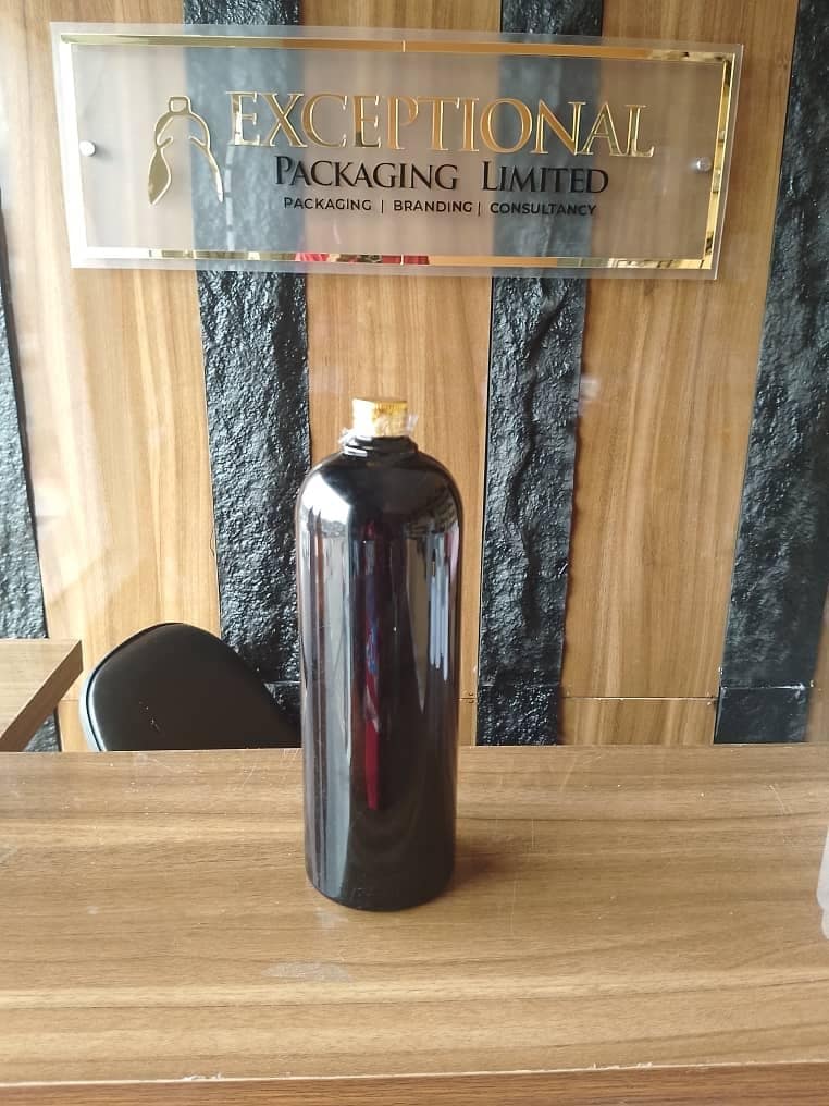 1 litre amber bottle with gold screw cap 1 litre amber bottle with gold screw cap